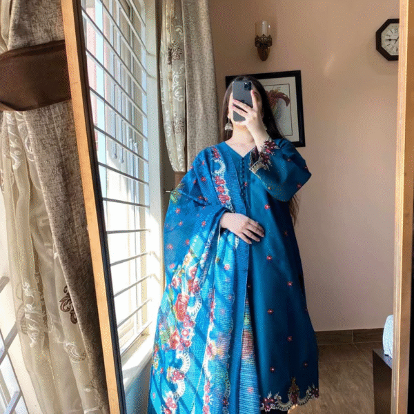 3 Piece Embroidered Lawn Stitched Dress